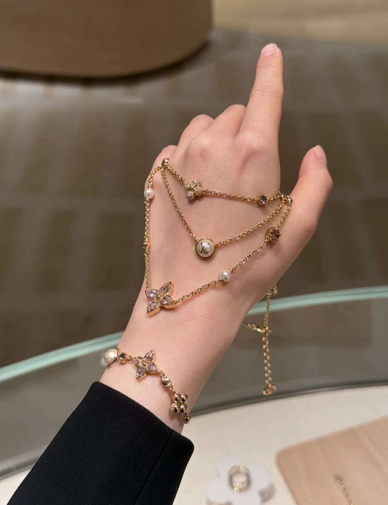 Louis Vuitton Gold Tone Bracelet with Purple Stones-LS0744